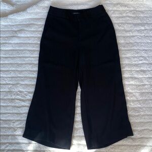 Banana Republic Black Wide Leg Pants with Relaxed Fit and Smooth Fabric